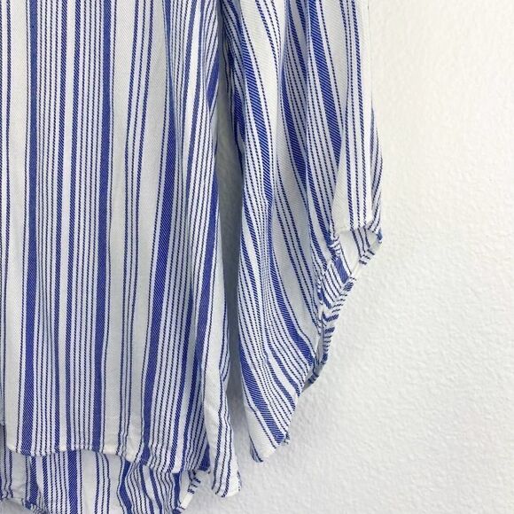 𝅺drew Anthropologie Shirt Vertical Striped Knot‎ Back Top White Blue Size Small - Picture 3 of 5